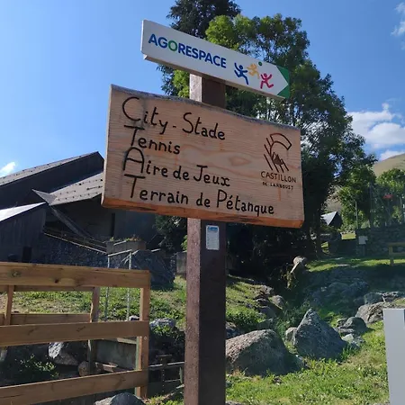 Les Nids Pyreneens Castillon-de-Larboust