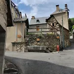 Les Nids Pyreneens بيت للعطل