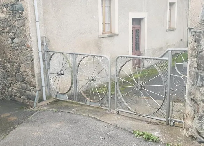 Les Nids Pyreneens Dom wakacyjny Castillon-de-Larboust